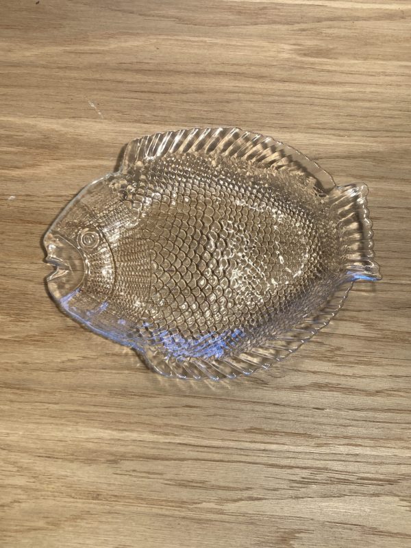 Plat à poisson en verre