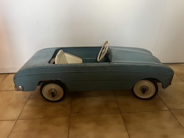 Voiture à pédales Renault Dauphine – Image 2